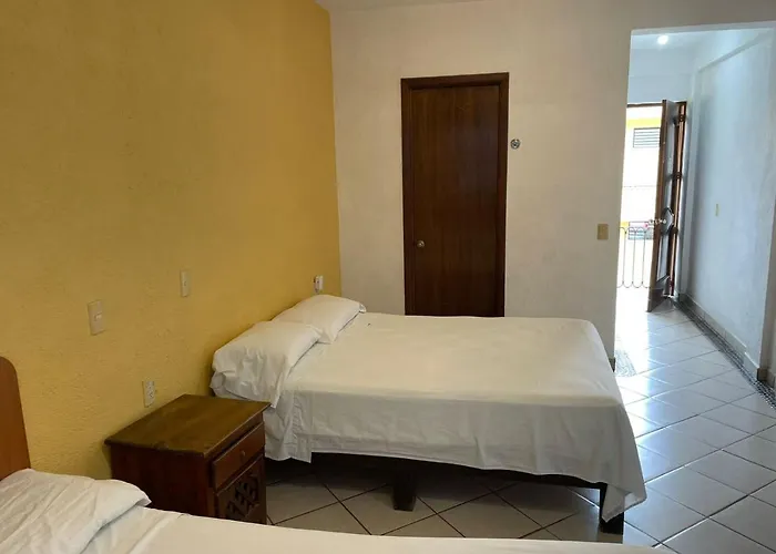 Roble Hotel 3*