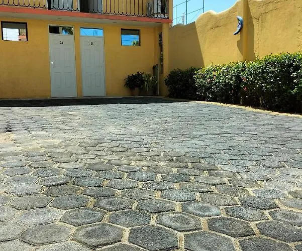 Hotel Roble Zihuatanejo
