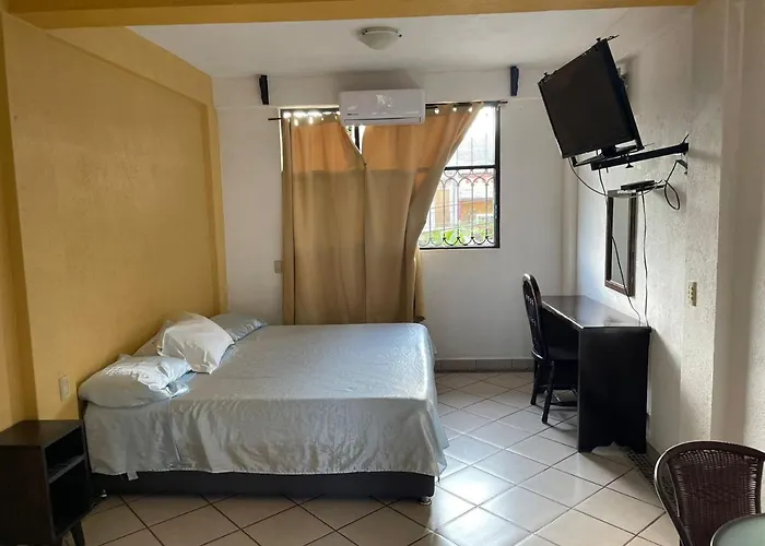 Roble 3* Zihuatanejo