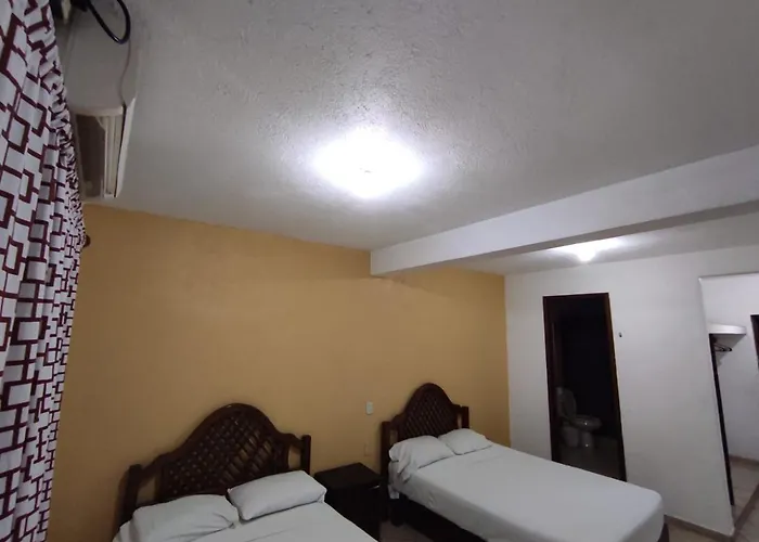 Roble Hotel