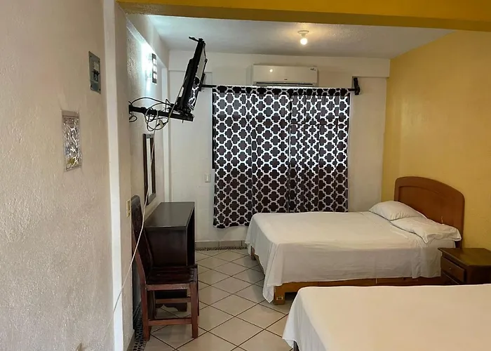 Roble Hotel 3*