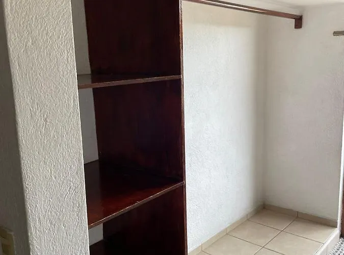 Roble Zihuatanejo